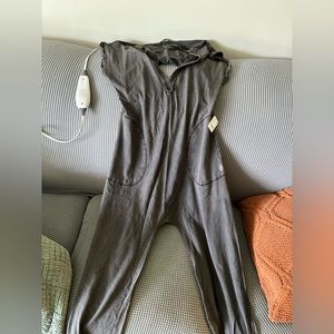 Gray jumpsuit never worn tags still on